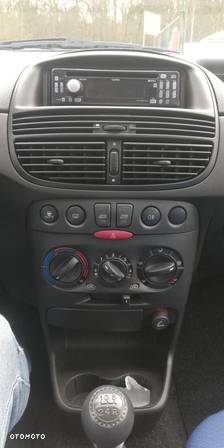 Fiat Punto 1.2 8V Active - 17