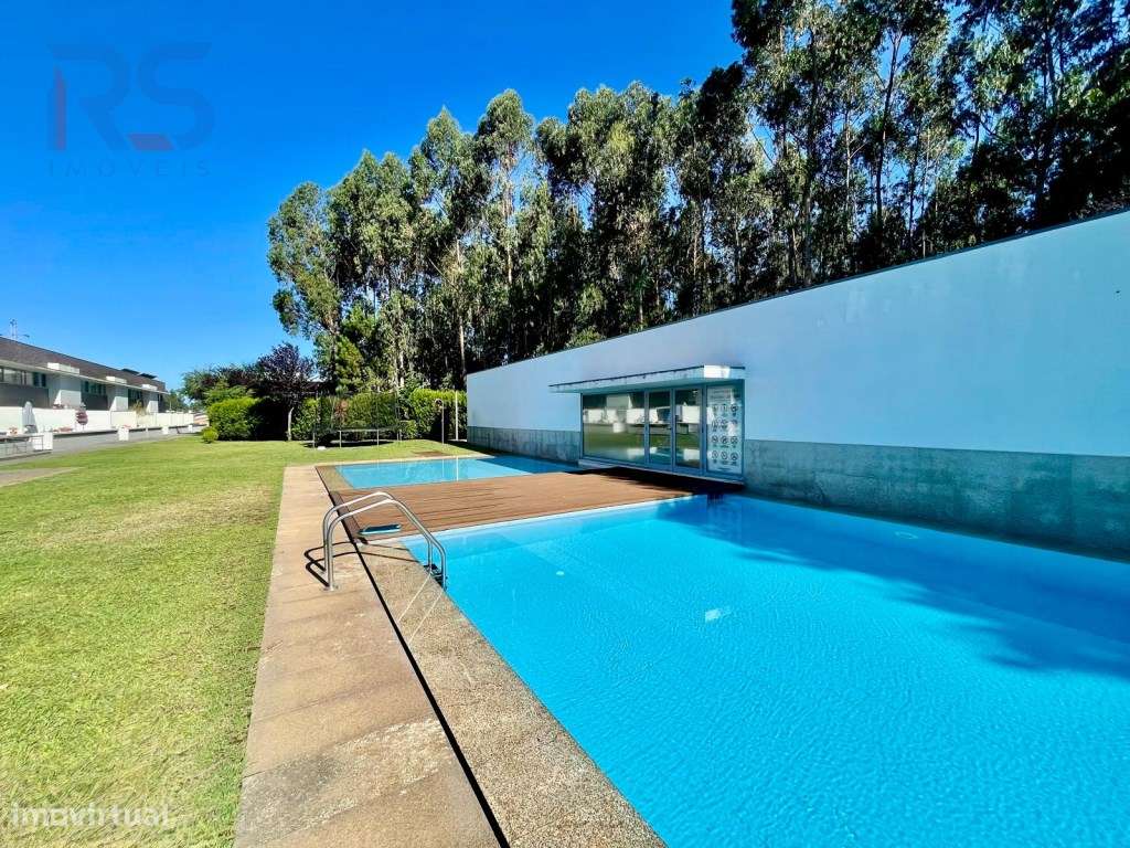 Moradia condomínio fechado T5-35