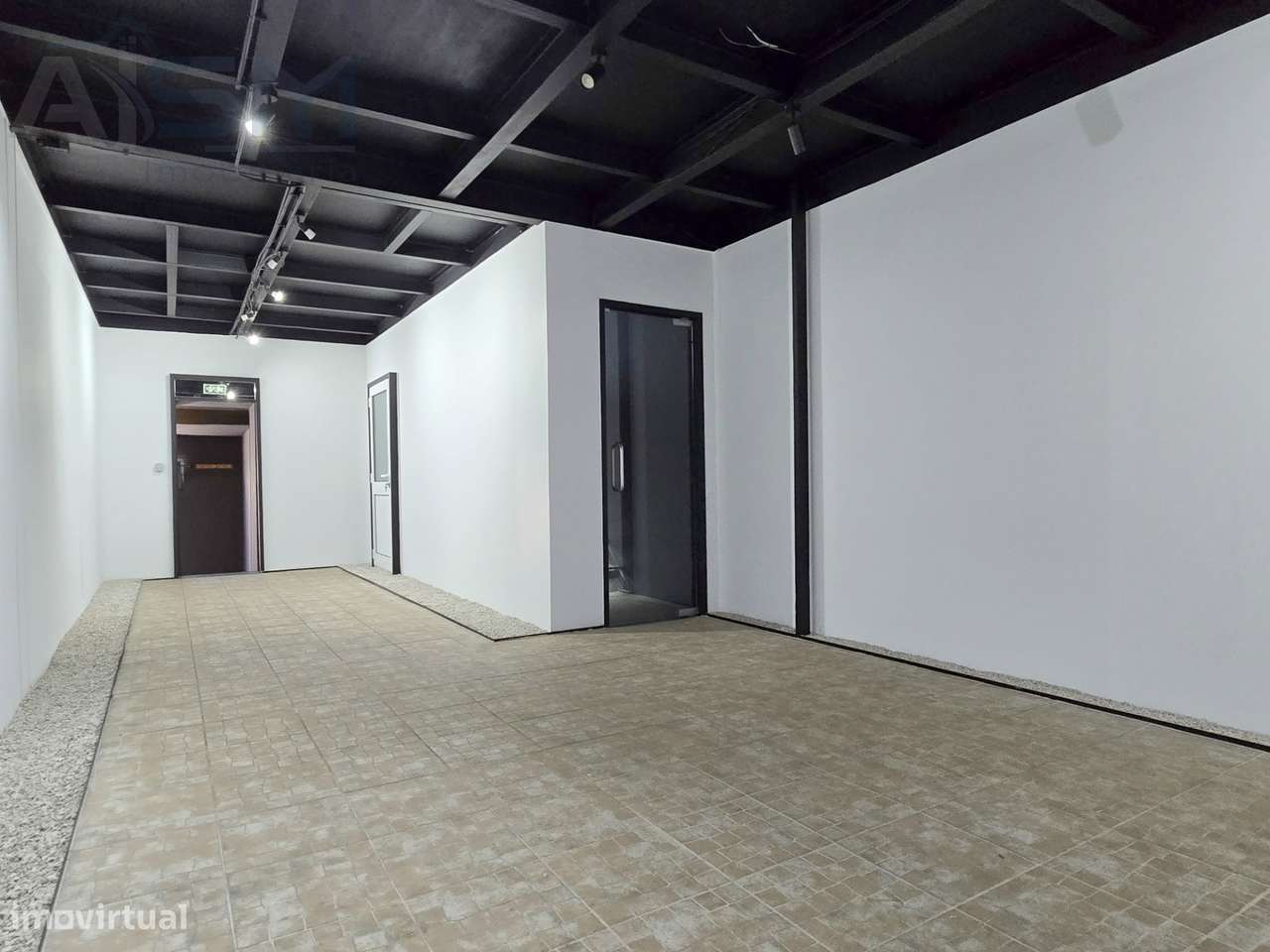 Armazém com 500 m² em São Marcos – Espaço e Versatilidade-28