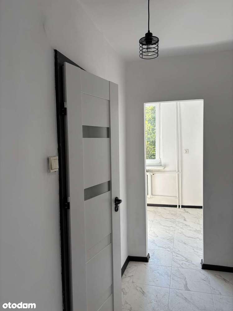 Kawalerka z balkonem w spokojnej okolicy - Pełny obrazek: 1/8