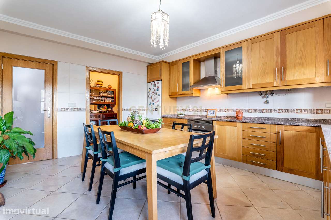 Moradia T4 | S.B. Messines | Garagem | Varandas - Grande imagem: 2/40