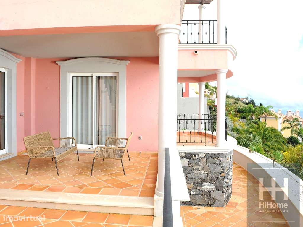 Moradia T3 no Palheiro Village com piscina e vista para a baía do F... - Grande imagem: 4/33