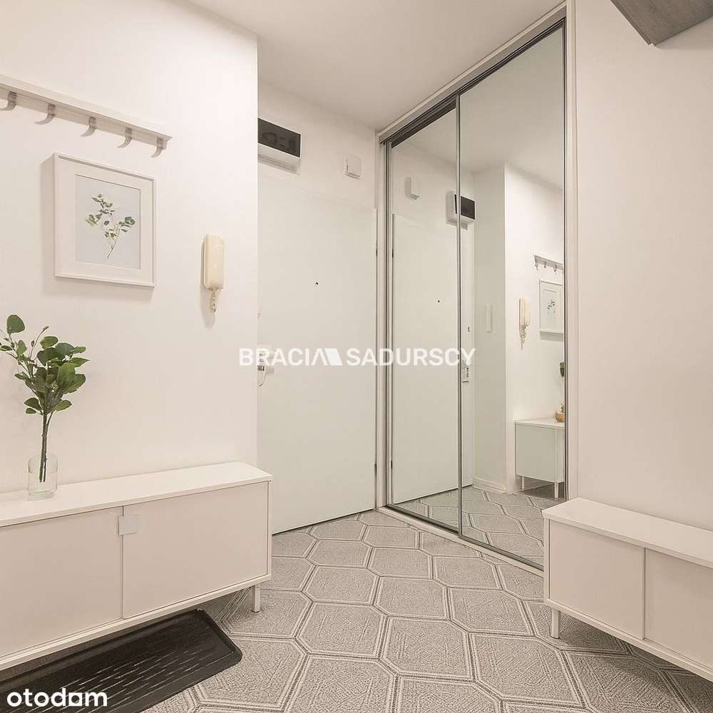 1 pok z osobną kuchnią ul.Wybickiego.-4