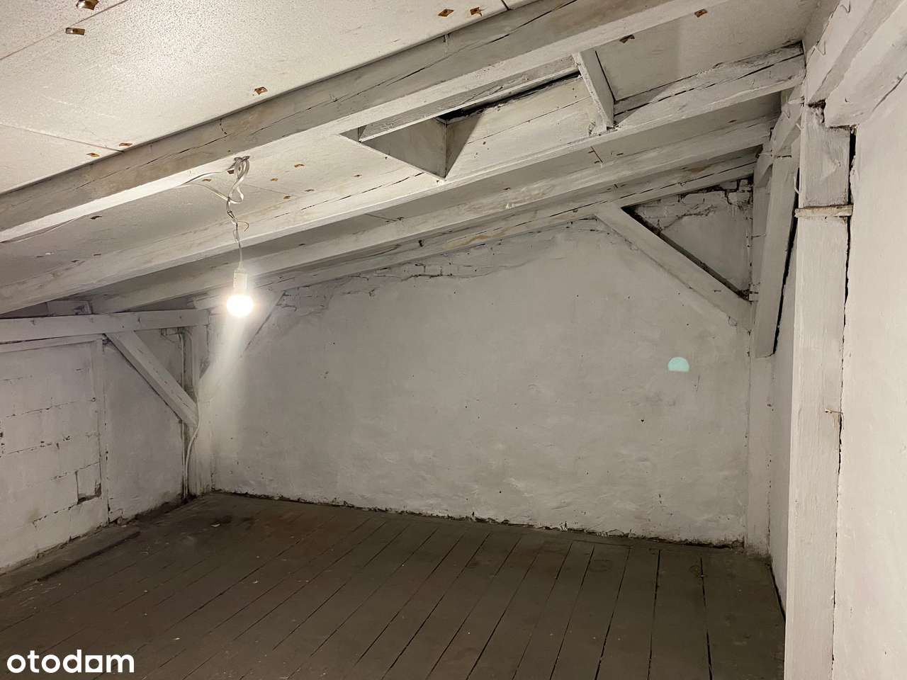 Niezależny DOMEK 2 kondyg., jedyna taka nieruchomość w centrum JEŻYC!-7