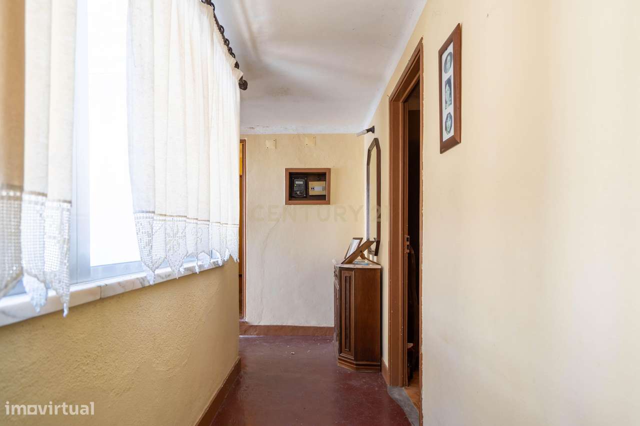 Moradia T3 c/ Vista para o Rio Mondego-31