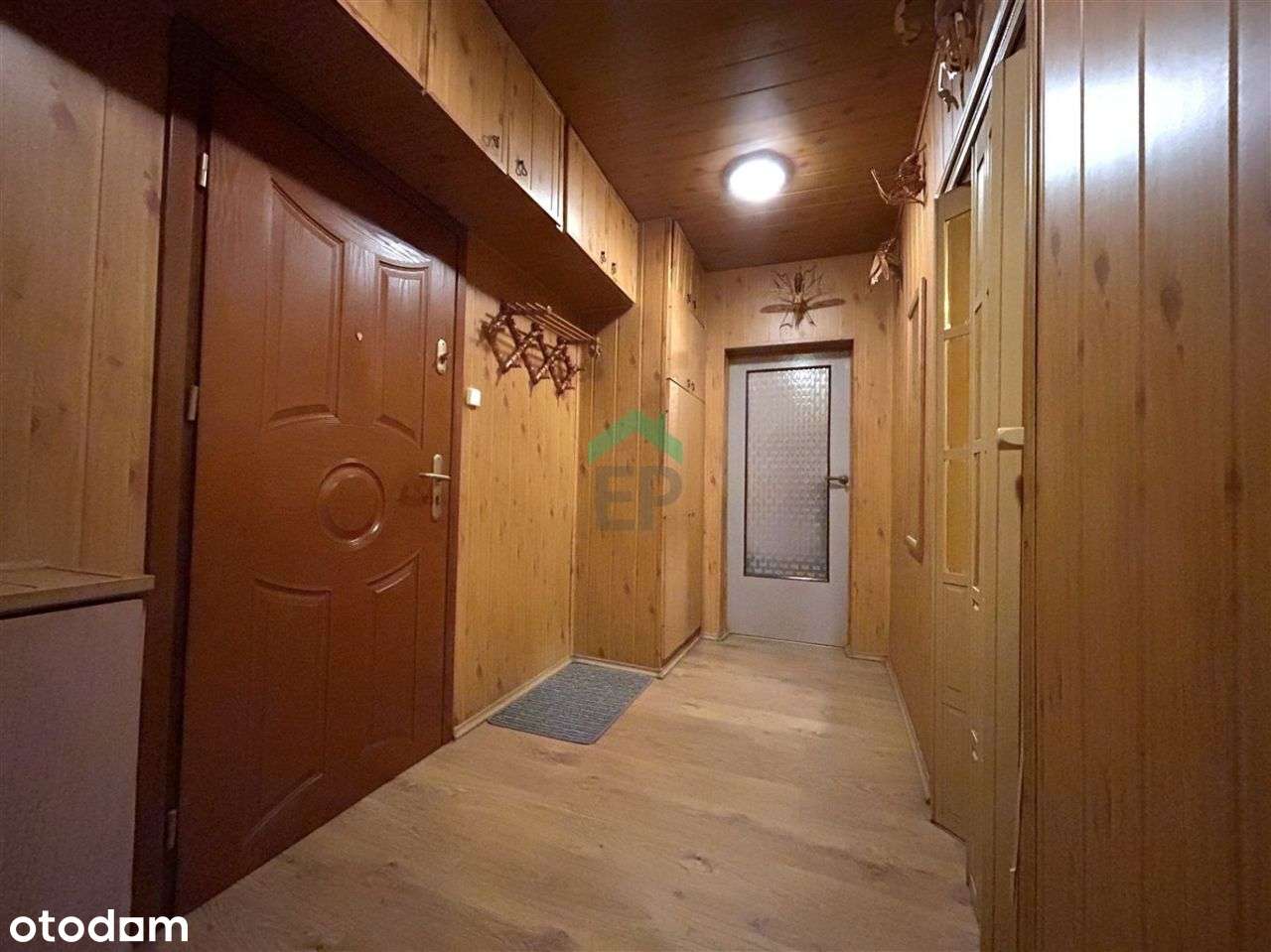 Na sprzedaż: Przestronne 2-pokojowe mieszkanie-5