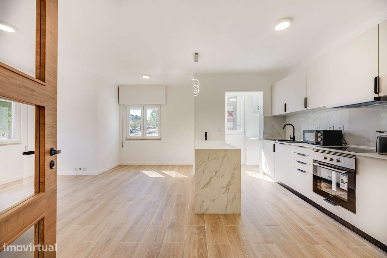 APARTAMENTO T4 | 104M² | TOTALMENTE REMODELADO | SETÚBAL - Grande imagem: 5/40