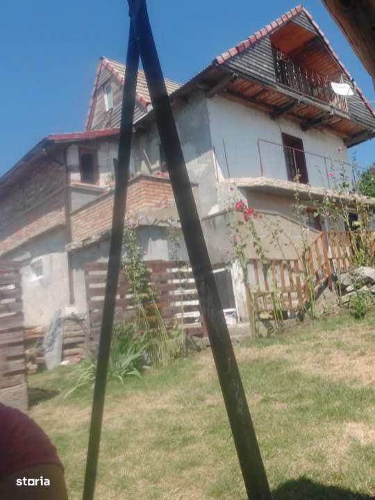 Casa de 6camere, decomandat, 127 mp., curte si gradina in zona Sandule - Imagine principală: 2/16