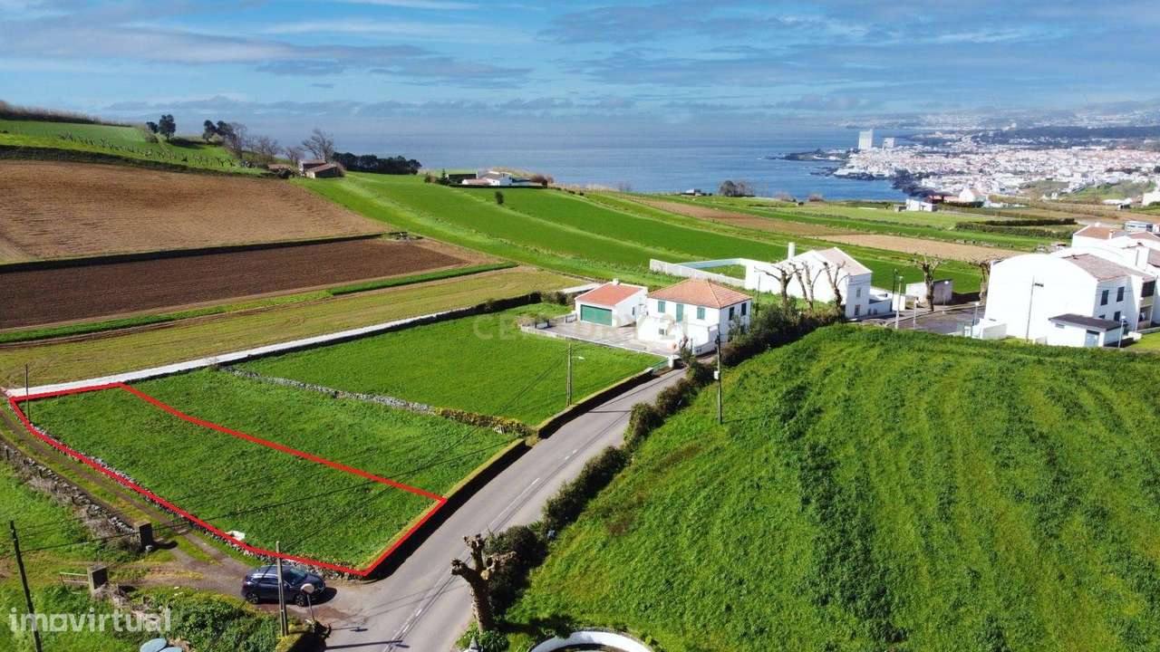 Terreno com vista Mar e Montanha para Construção-5