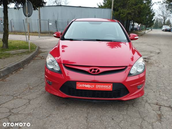 Hyundai I30 1.6 CRDI FIFA WM Edition - 2