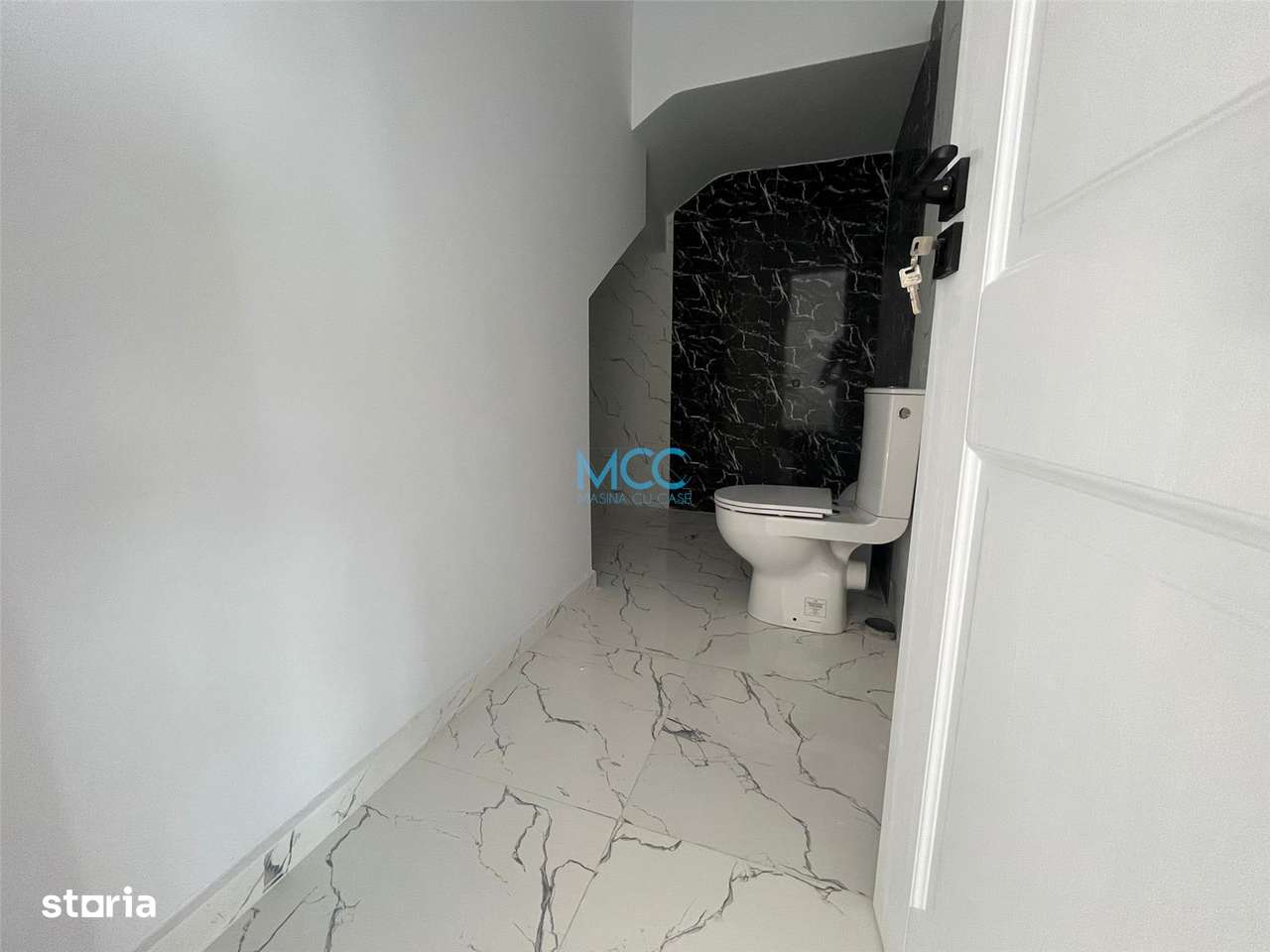 Vand Casa de tip Triplex, 5 camere-8