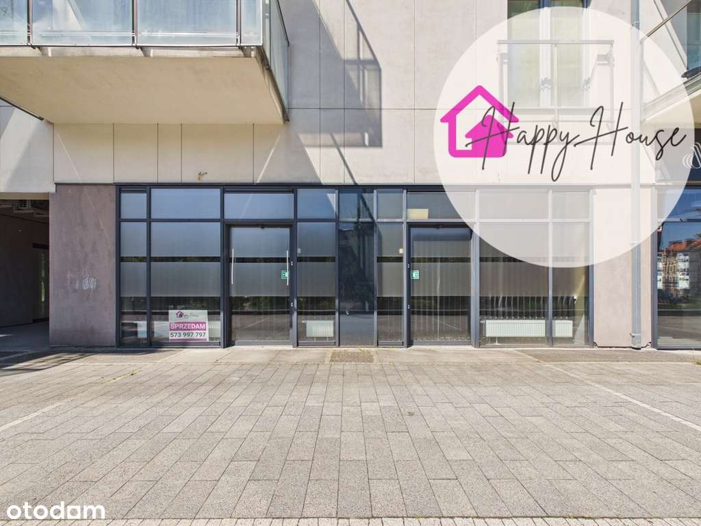 Lokal 92,07 m² w centrum – 1 Maja 5A, Witryna