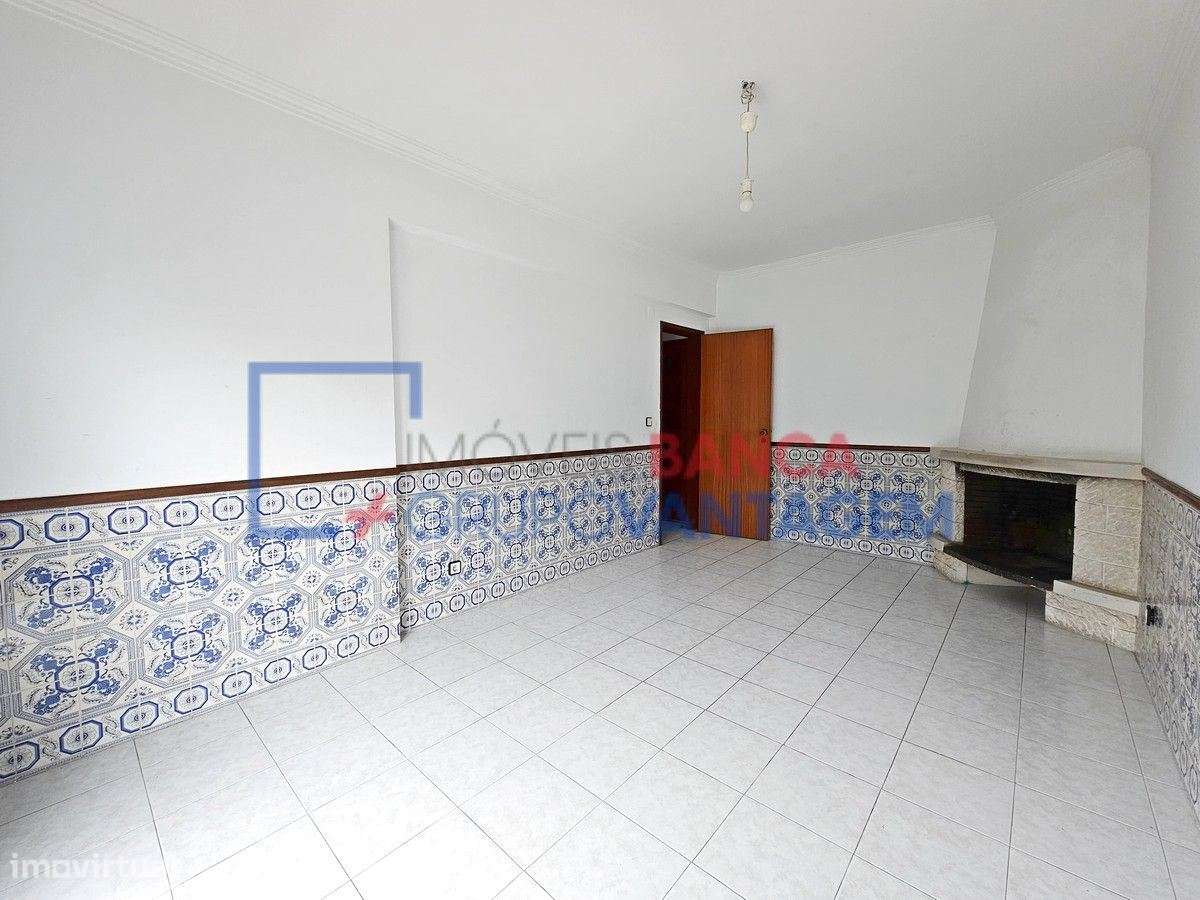 T2 em Pinhal de Frades - Acesso rápido a Lisboa e serviços essenciais - Grande imagem: 3/21