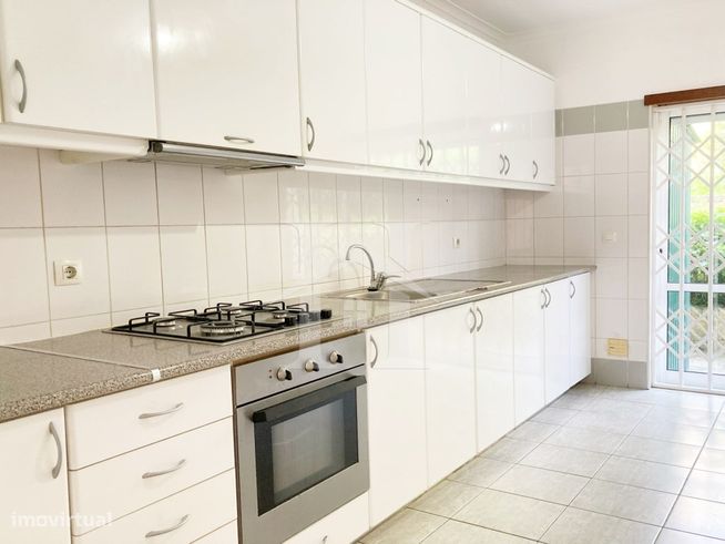 Apartamento T2 a 5 minutos do centro de Leiria-1