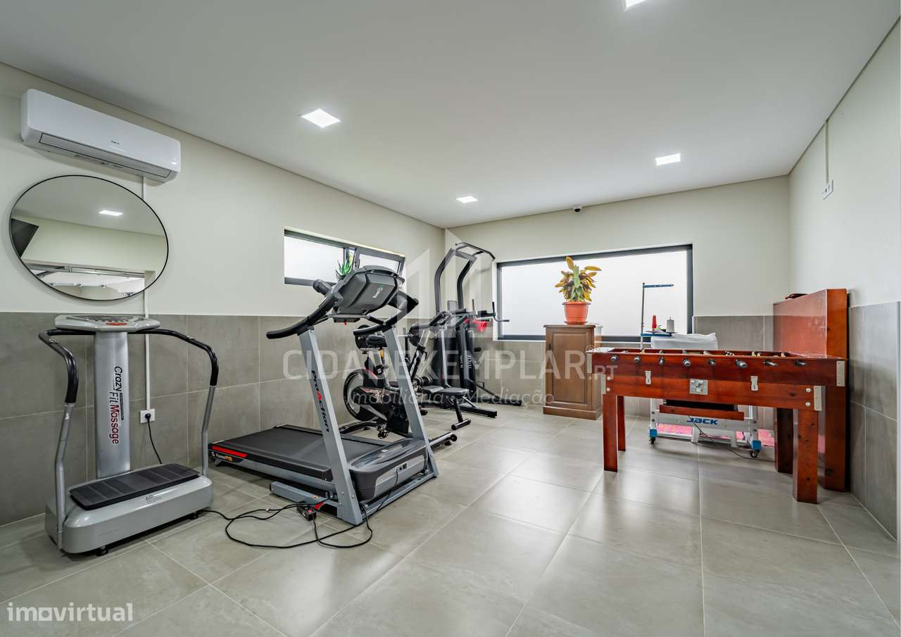 MORADIA T3 DE LUXO C/ PISCINA-Centro de Penafiel-28