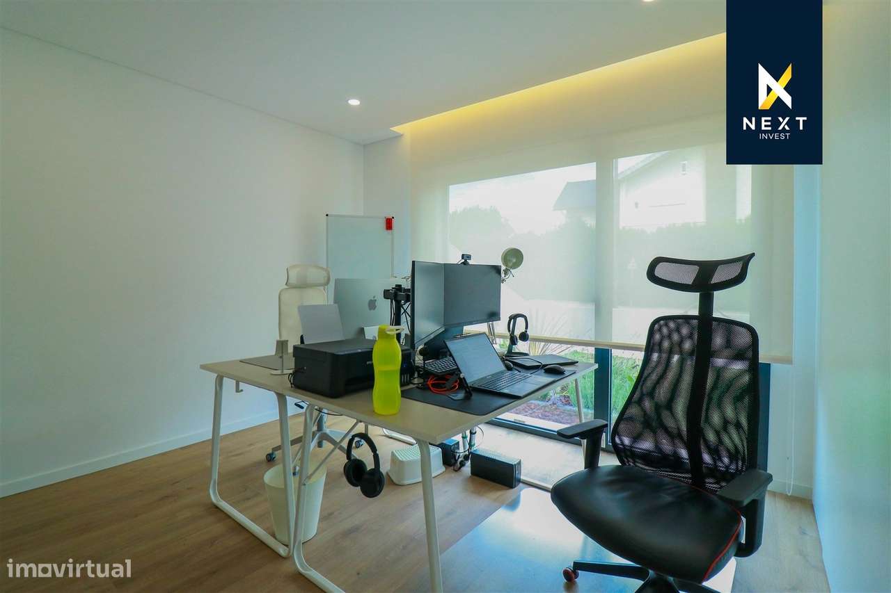 Moradia Geminada T4 com Piscina – Viseu-32