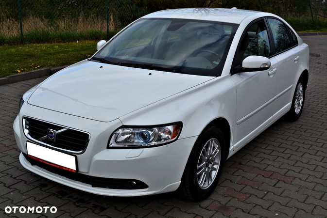 Volvo S40 1.6 Momentum - 1