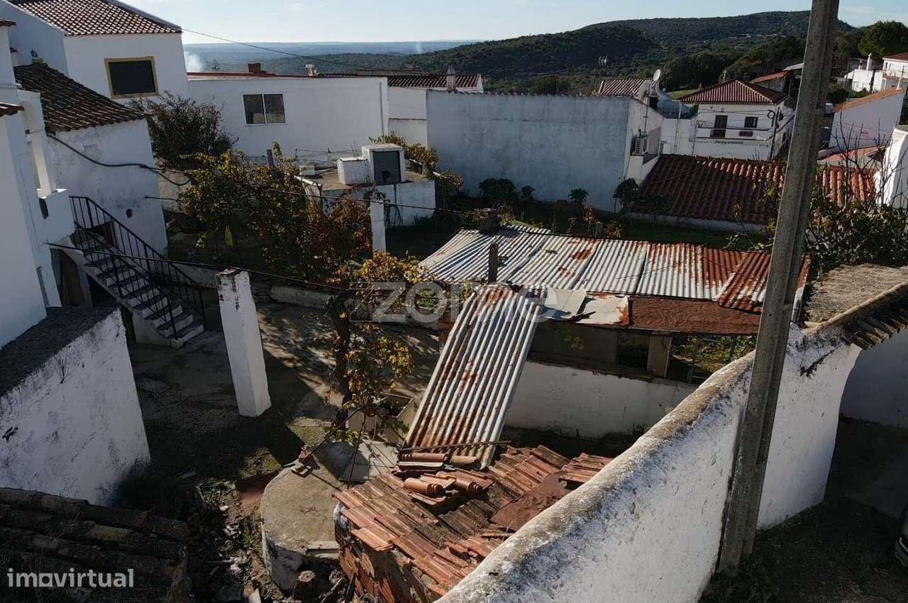 Fantástica Moradia V2, Anexos e Terreno em Santa Magarida, Alte, Lo...-1