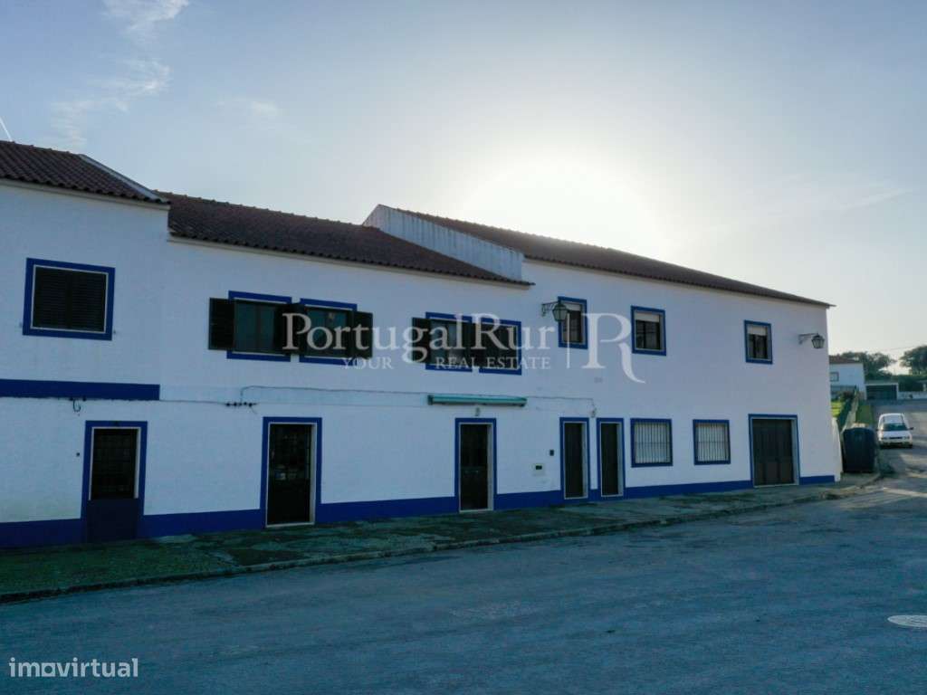 2 moradias de habitação e serviços em São Cristóvão - Montemor-o-Novo - Grande imagem: 5/41