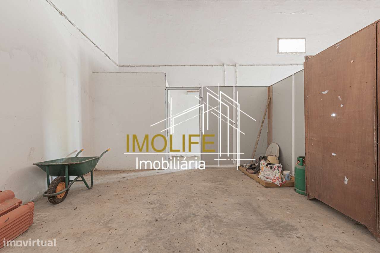 Armazém para venda em Cabeção-36