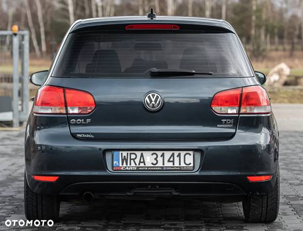 Volkswagen Golf - 11