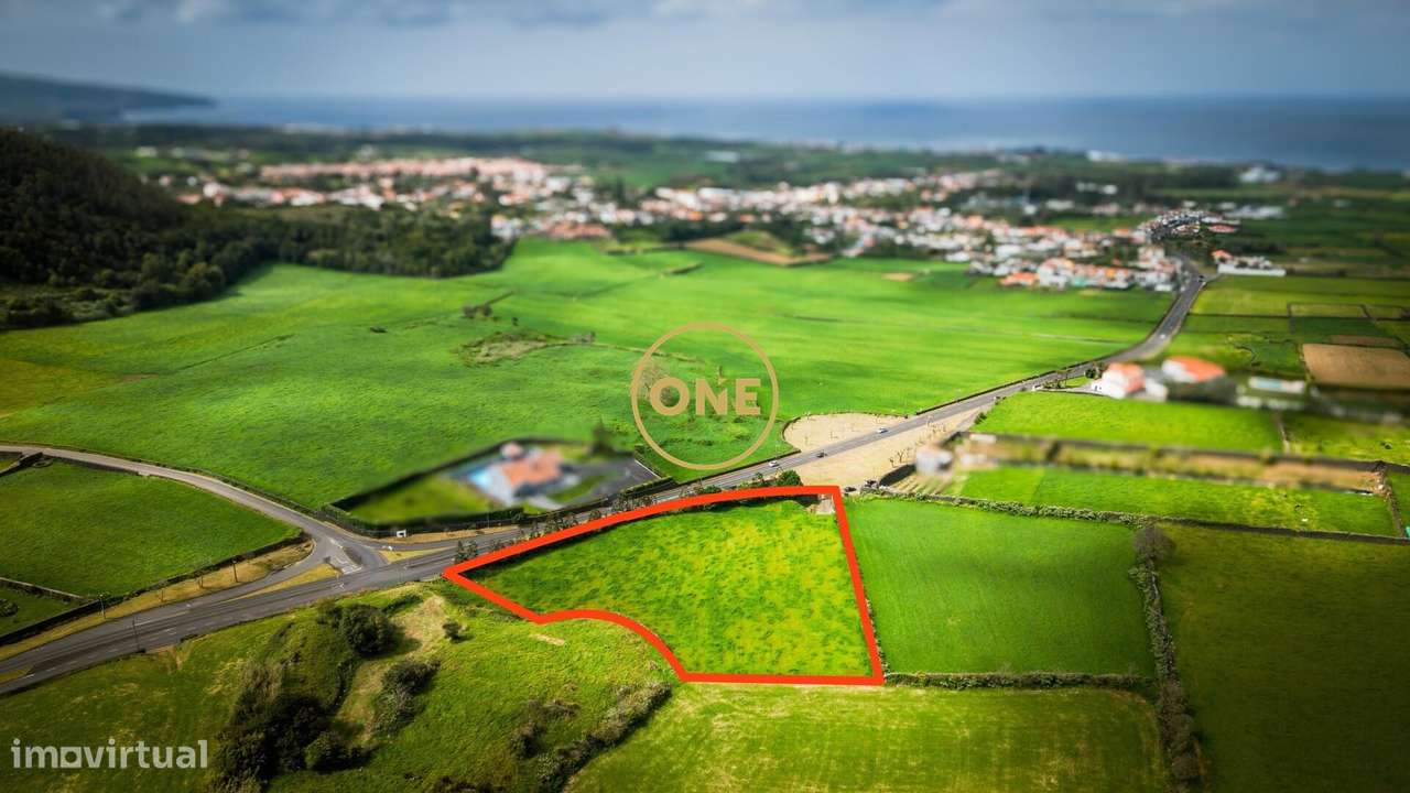 Terreno Rústico com Potencial de Urbanização no Pico da Pedra - Grande imagem: 2/5