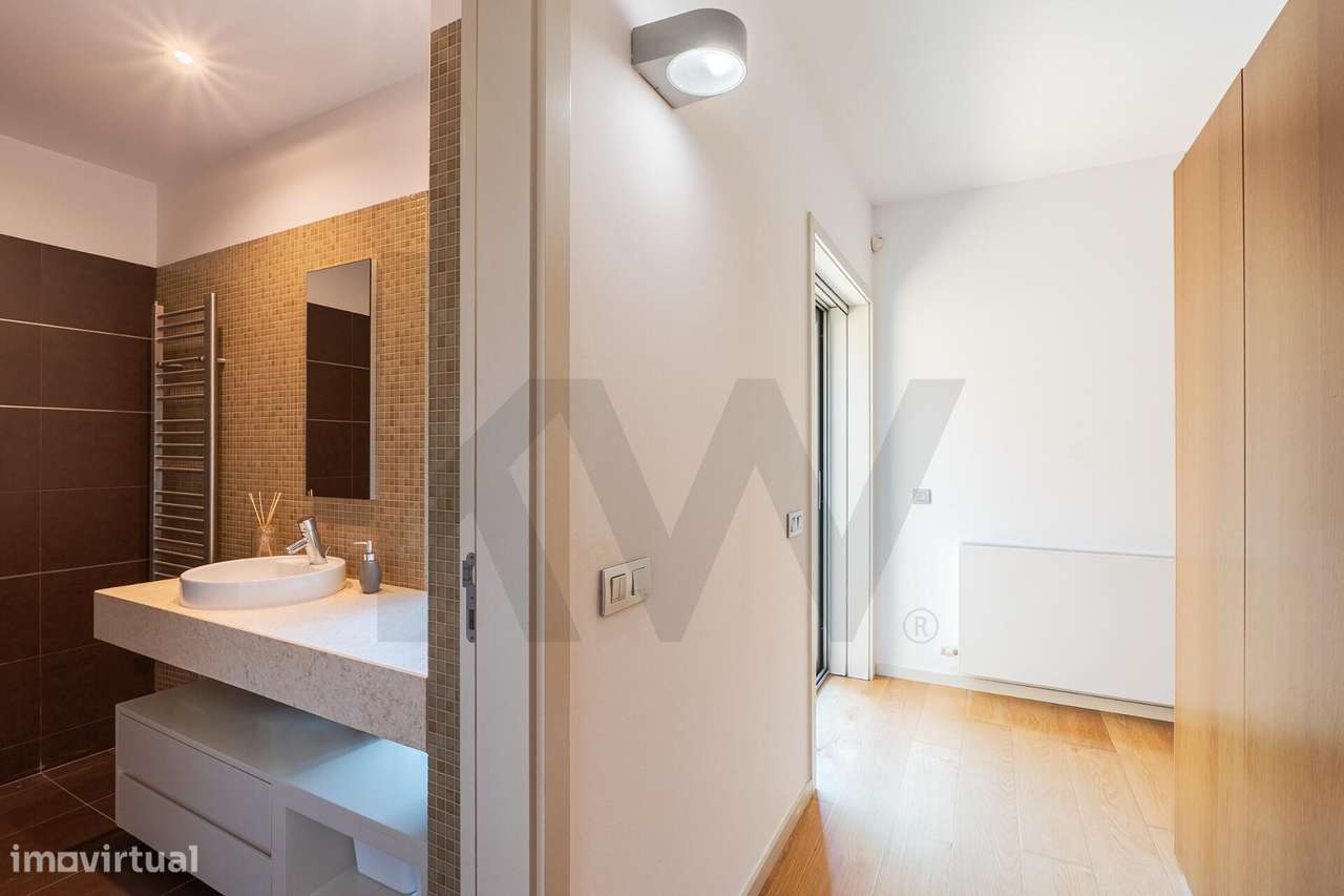 Moradia T3+1 de Excelência com Jardim Privativo em Santa Joana, Aveiro-47