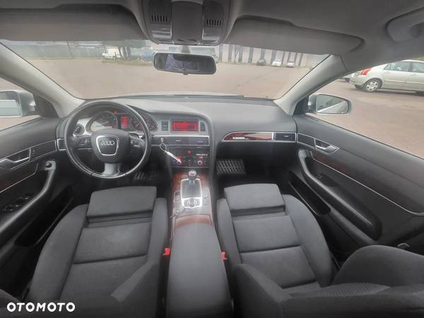 Audi A6 2.4 Quattro - 12
