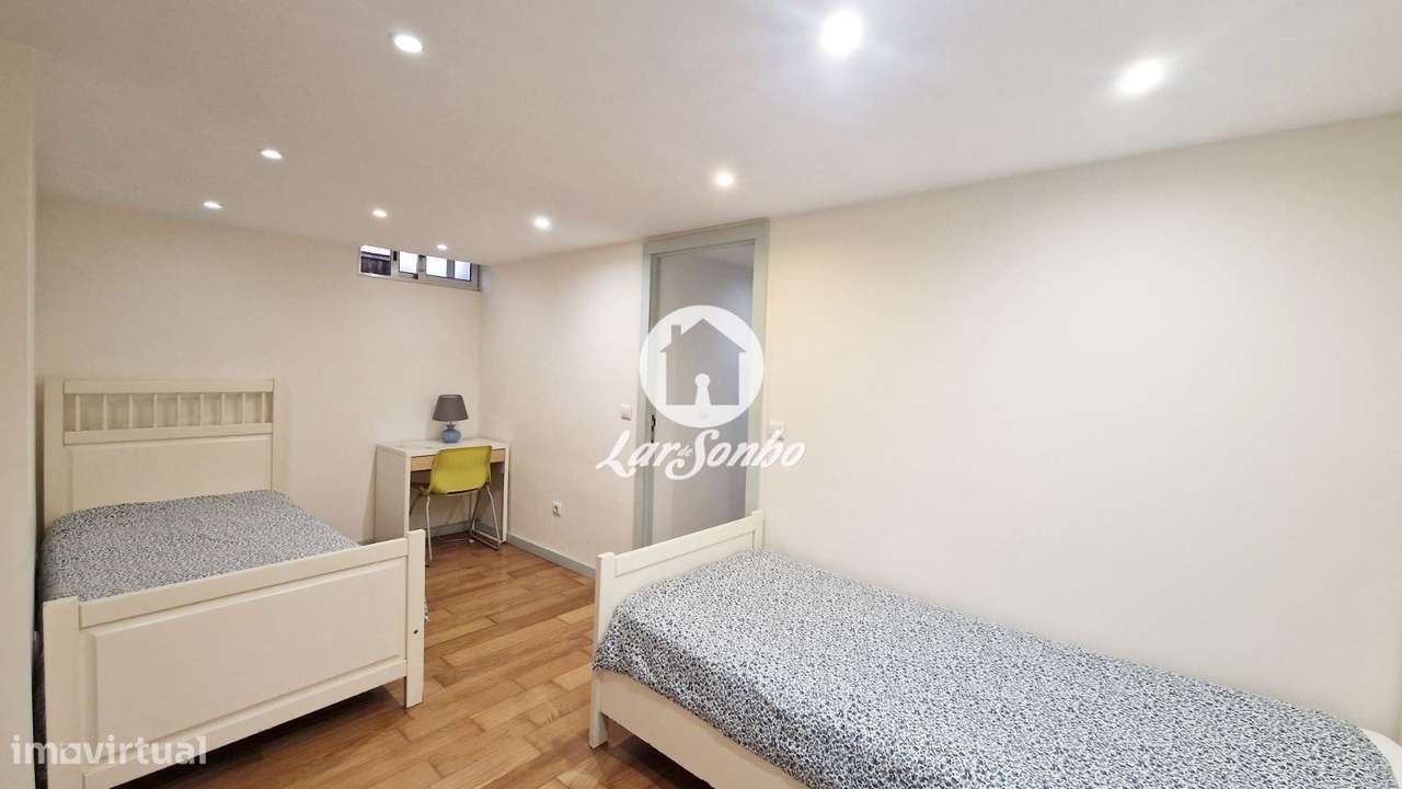 Moradia T3 com Jardim 603 m² no centro de S. Mamede Infesta - Matos... - Grande imagem: 4/15