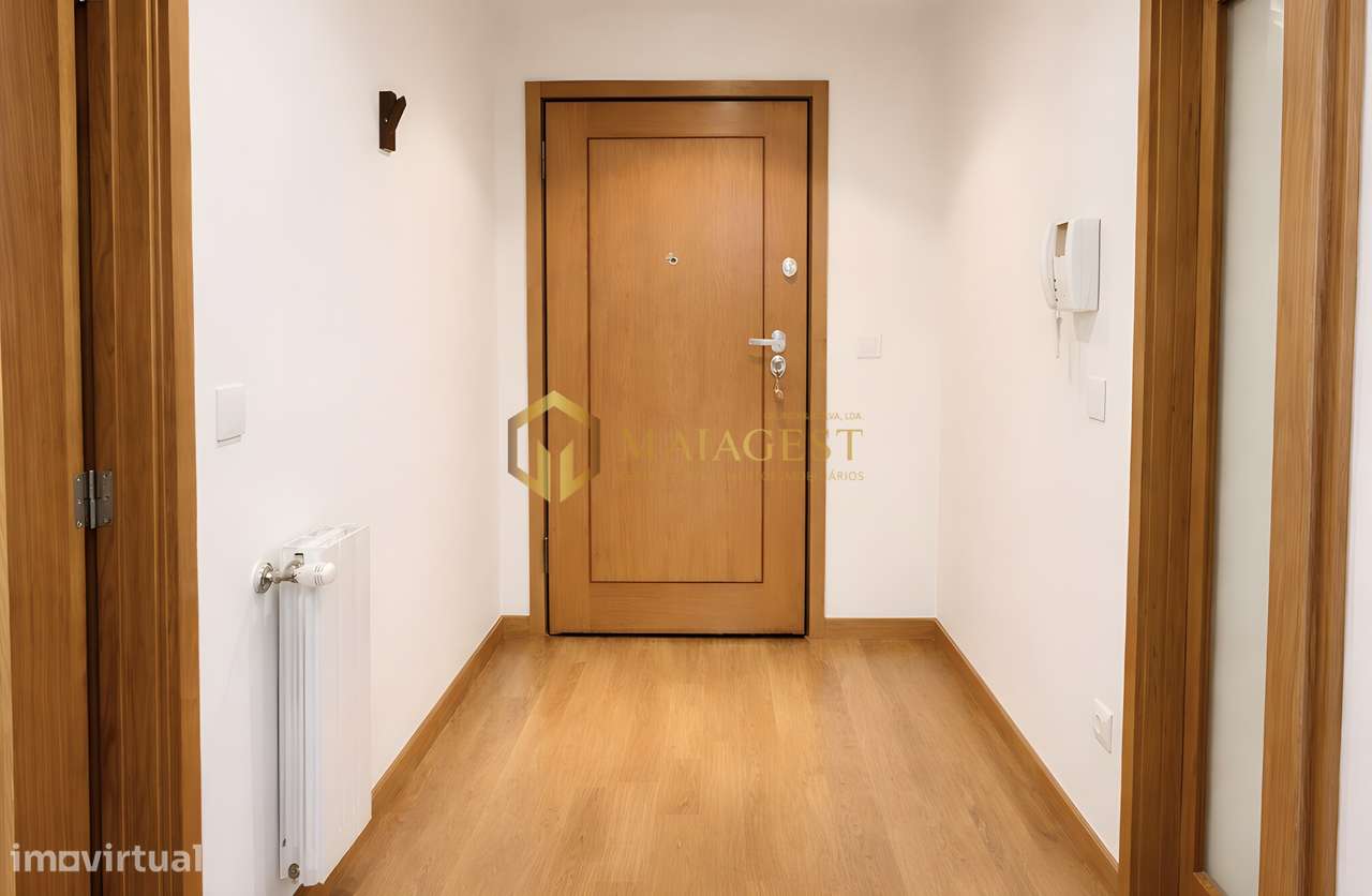 Apartamento T2 com Suíte e Garagem Box próximo do Gaia Shopping - Grande imagem: 2/14