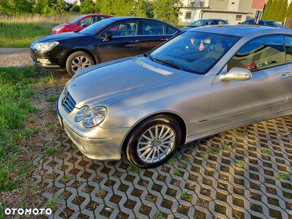 Mercedes-Benz CLK - 5