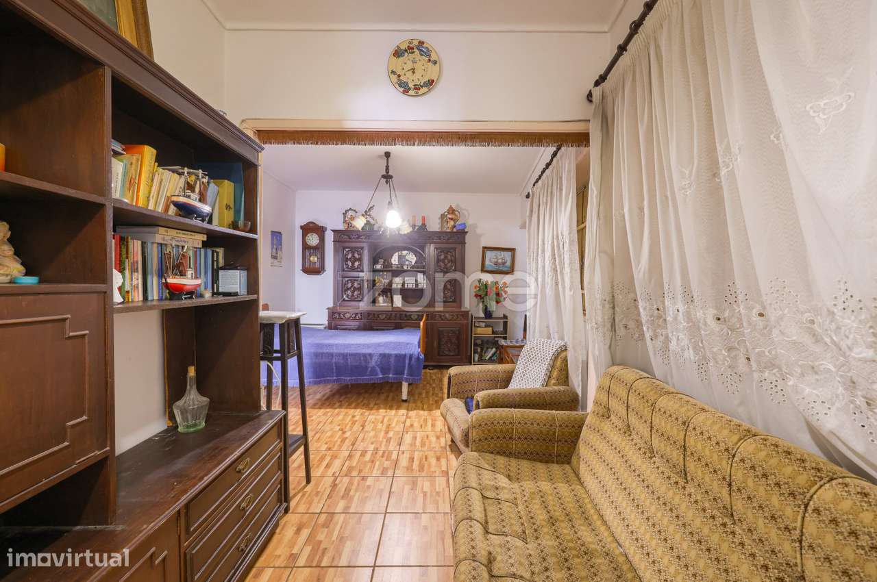 Moradia T3 com quintal, lugar de garagem e poço_Zona da Beira Mar - Grande imagem: 5/37