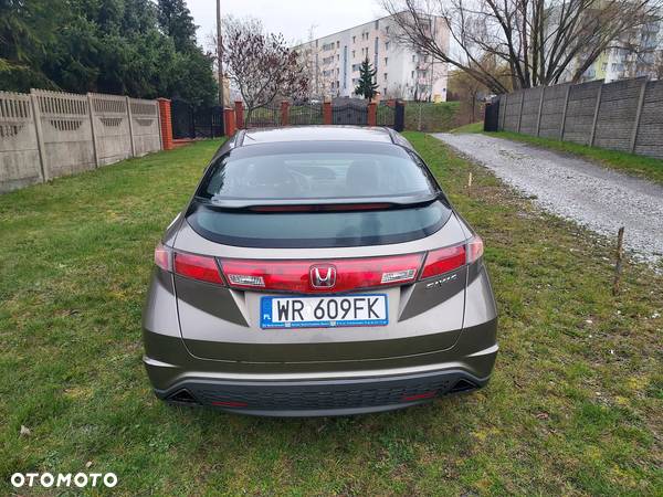 Honda Civic 1.8 Comfort - 6