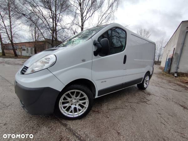 Renault Trafic - 17