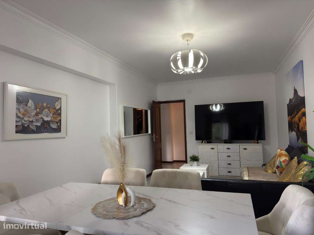 APARTAMENTO T3 - NA RUA CORREIA GARÇÃO - ODIVELAS-6