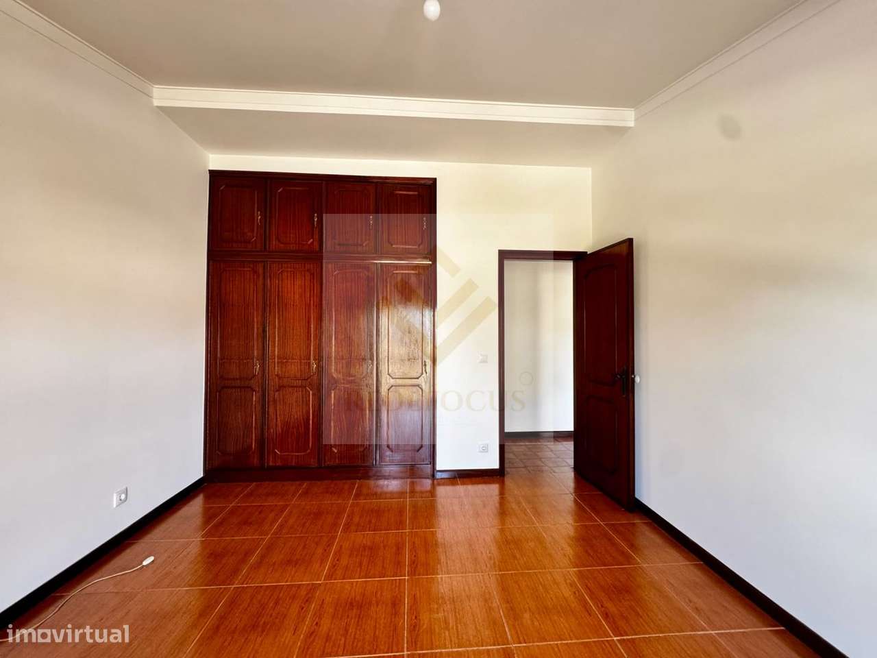 ​Moradia T3 Restaurada no Centro de Escapães-21