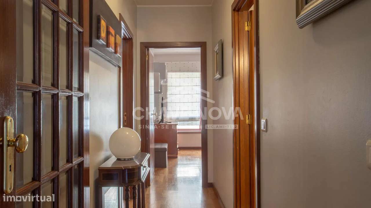 Apartamento T3 c/ Vistas Mar e Garagem Box em Canidelo-41