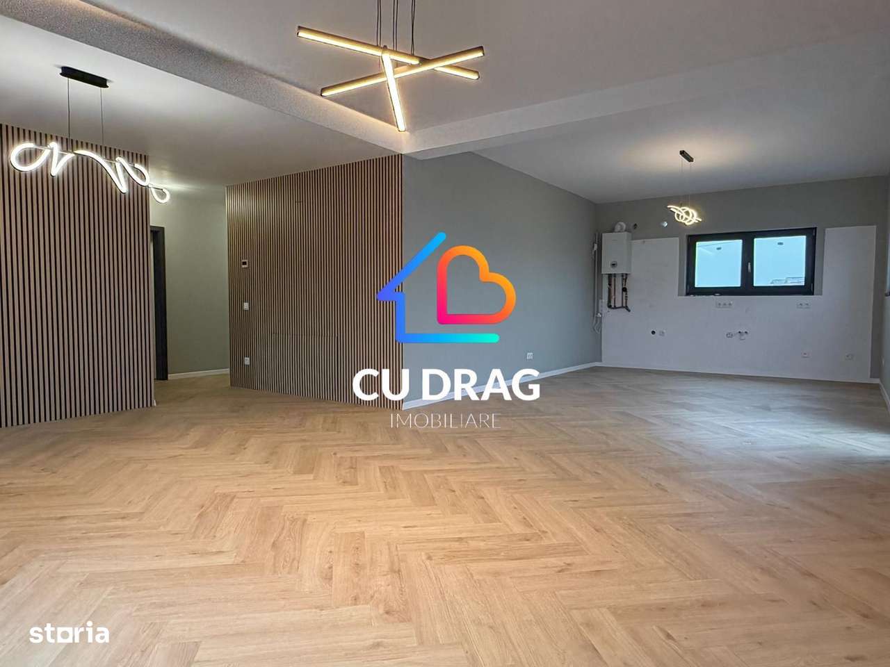 Lux si confort Apartament cu 200 mp de curte - Imagine principală: 4/8