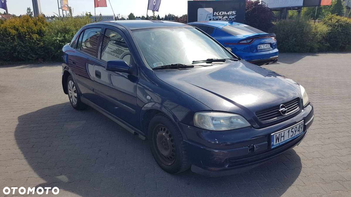 Opel Astra - 4