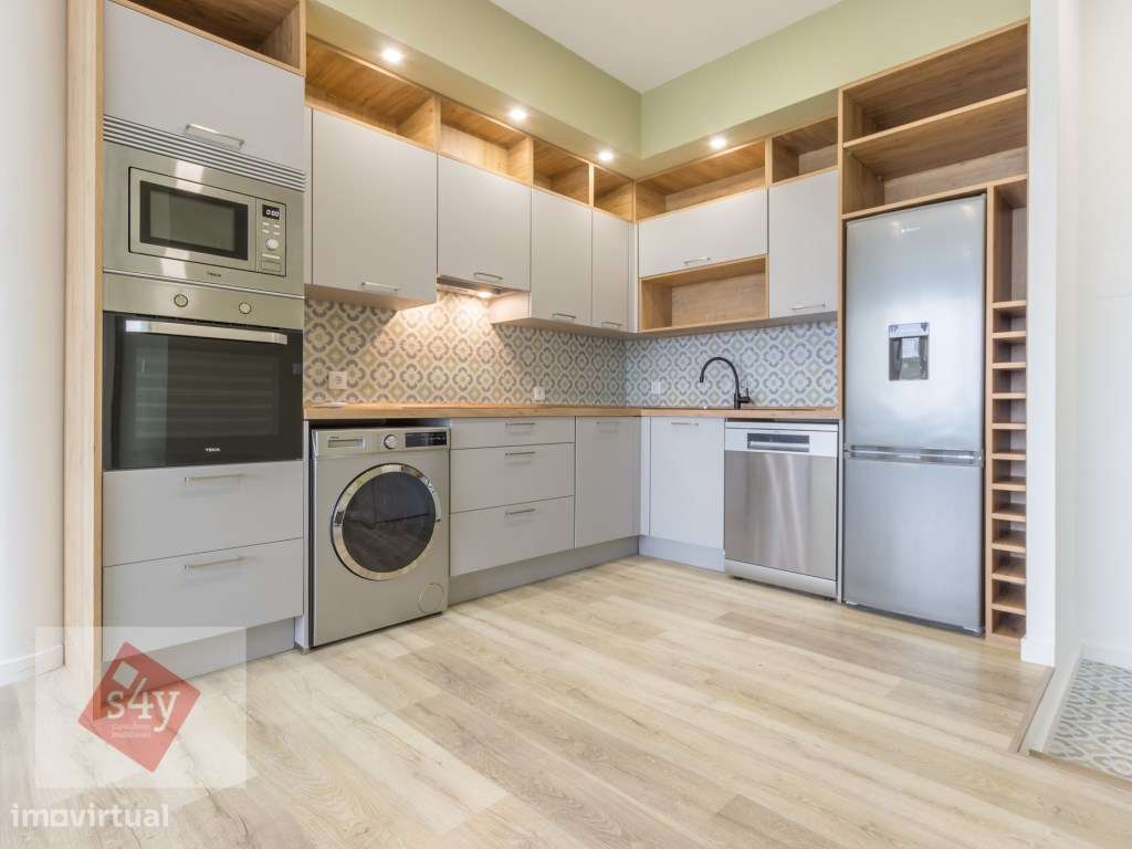 Apartamento T2 com 3 lugares de parqueamento e arrecadação! - Grande imagem: 5/30