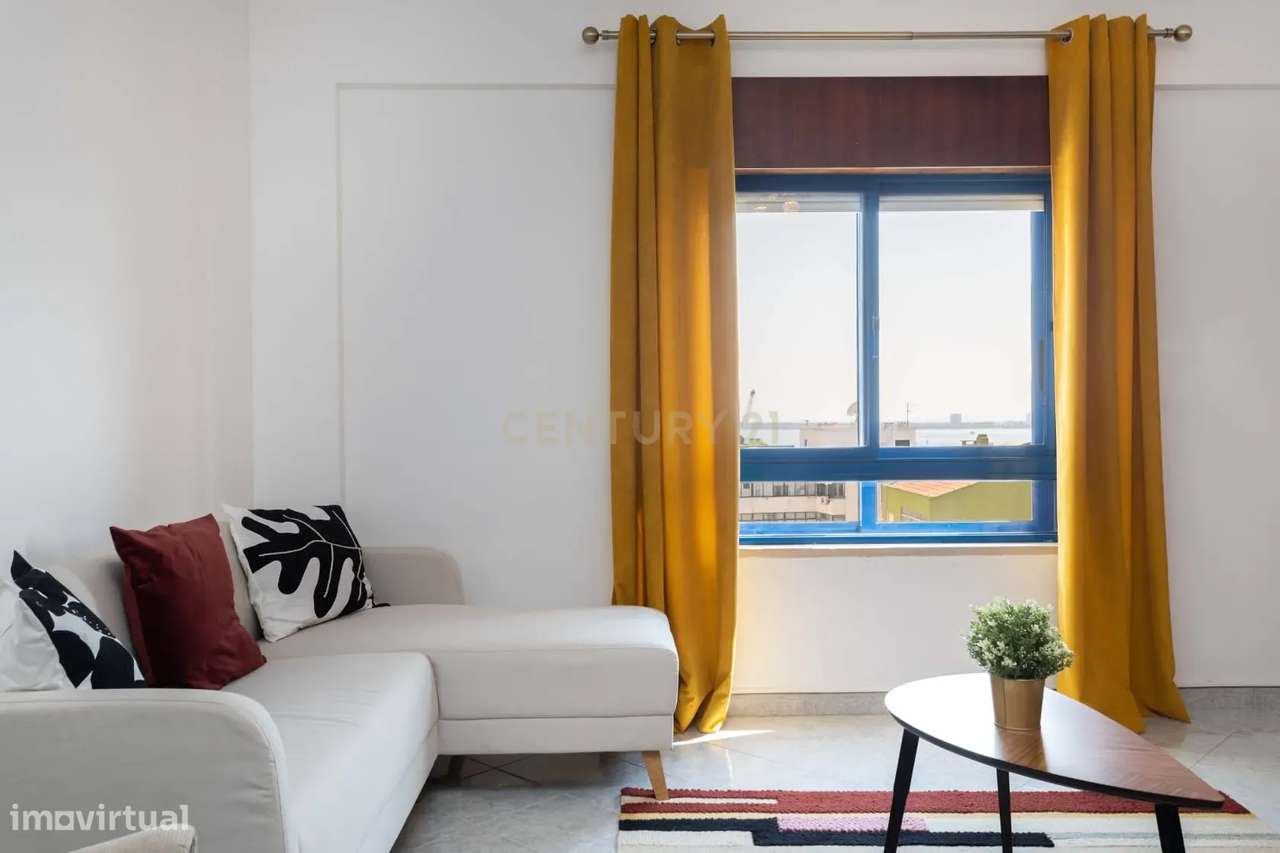 Apartamento T3 com Vista Rio e Garagem – Centro de Setúbal-3