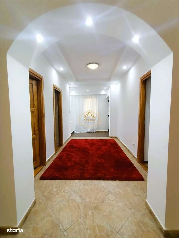 Proprietate cu 4 camere in vecinatatea Cetatii Medievale - Imagine principală: 4/20