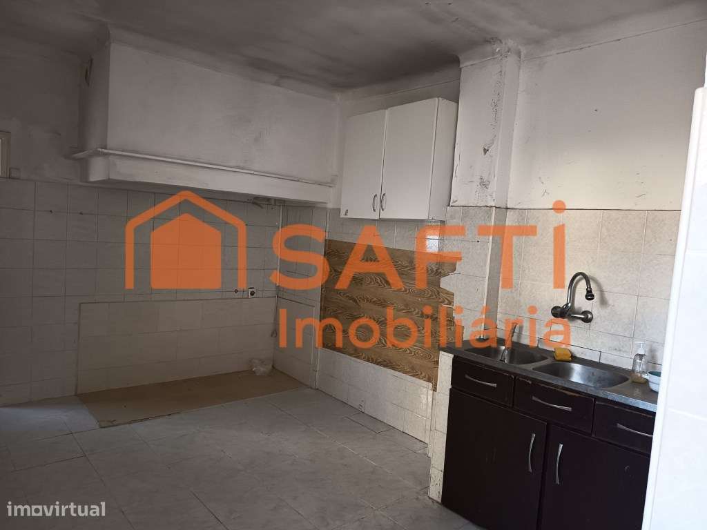 Moradia T3 + T3 - Grande imagem: 4/33