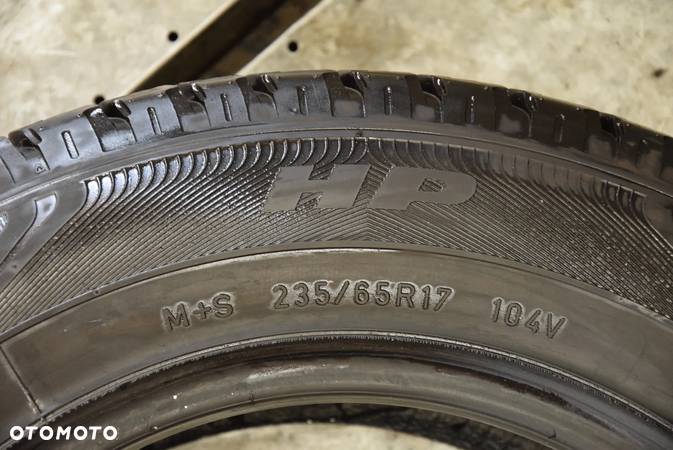 OPONA 235/65 R17 - 4