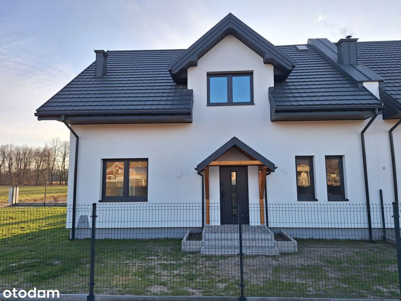 Bezpośrednio - Wiązowna - Dom
