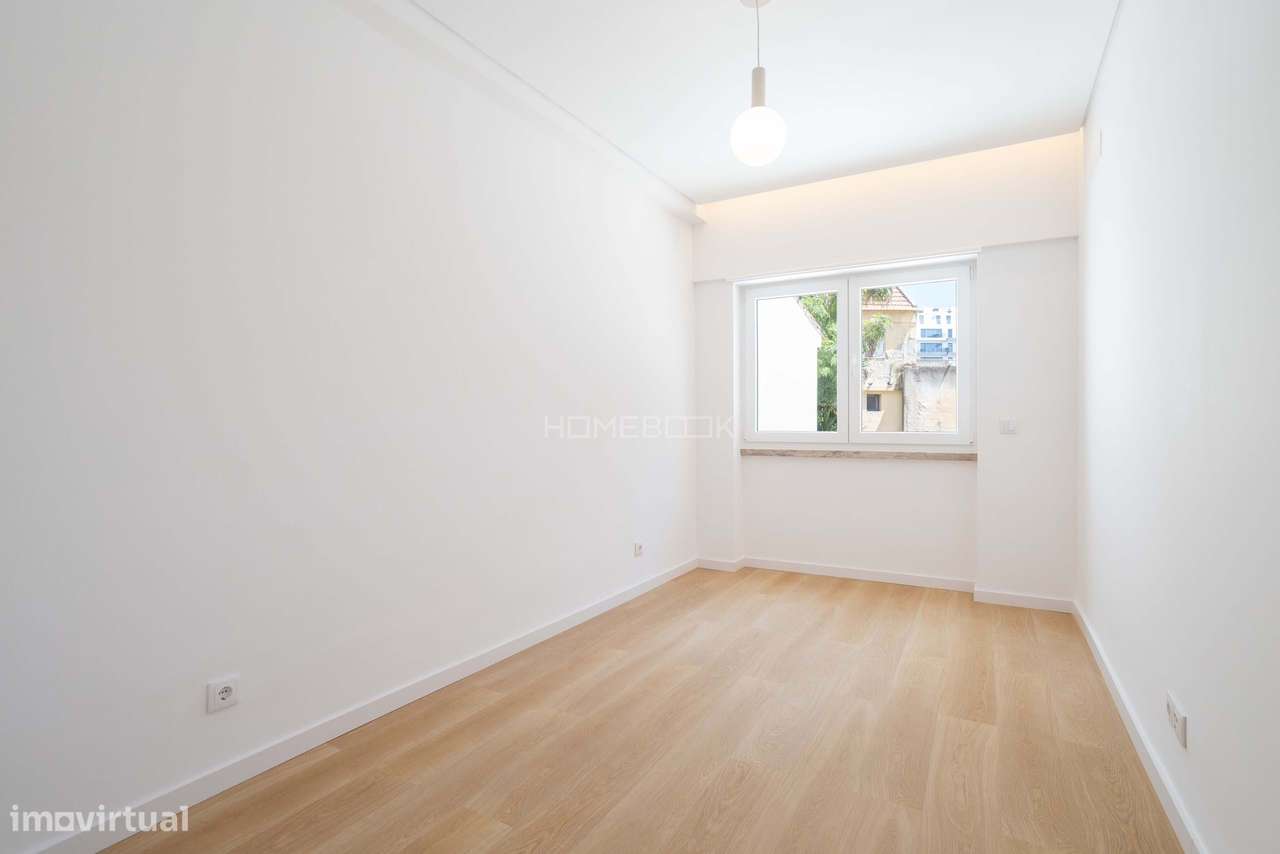 Apartamento T2 renovado na Graça-9