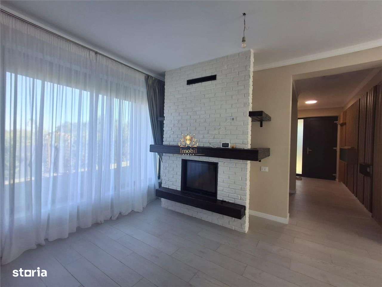 Casa de LUX  4 camere  3 bai Semimobilata,Rulouri exterioare, Curte am - Imagine principală: 5/10