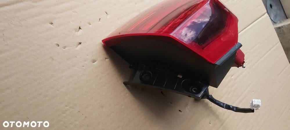 KIA NIRO LIFT LAMPA LEWA LEWY TYŁ TYLNA LED 92401G5500 - 3