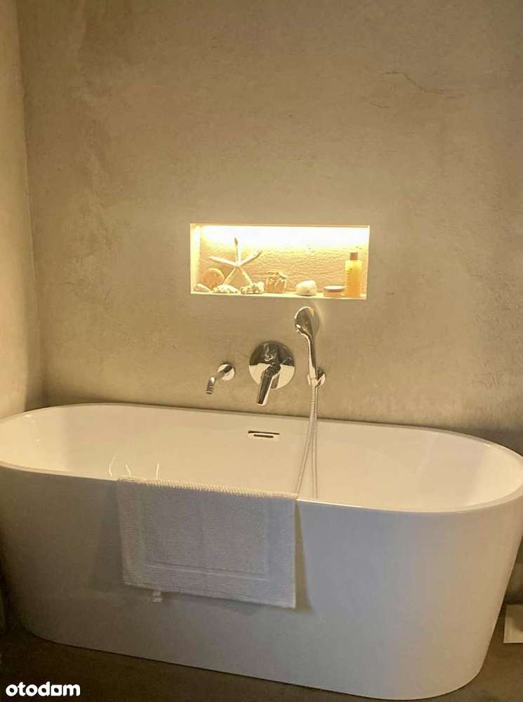 Nowoczesna oaza przy lesie z basenem i ekologiczną ziemią-14