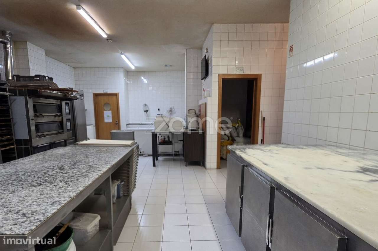 Pastelaria com Fabrico Próprio |V. N. Gaia-16